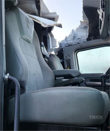 2015 KENWORTH T680 Used Sitz LKW- / Anhängerkomponenten zum verkauf