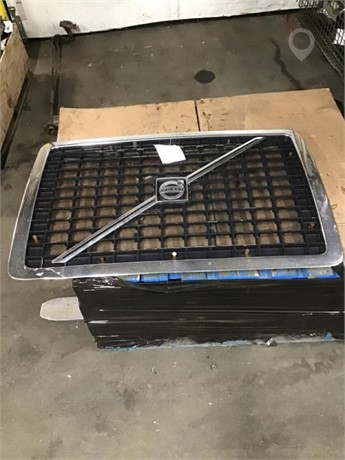 2016 VOLVO VNL Used Grill Truck / Trailer Components for sale