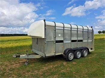 2011 IFOR WILLIAMS 4.27 m Used Livestock Trailers for sale