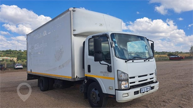 2016 ISUZU NQR Used Box Trucks for sale