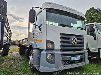 2010 VOLKSWAGEN CONSTELLATION 15-180 Used Standard Flatbed Trucks for sale