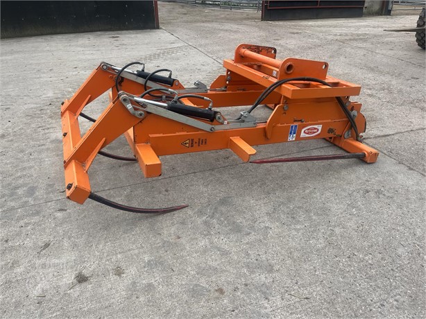 2016 RITCHIE BALE GRAB Used Bale Grabbers / Handlers Farm Attachments for sale