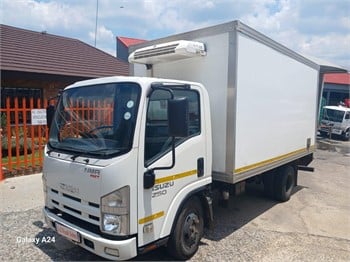 2019 ISUZU NMR Used Refrigerated Trucks for sale
