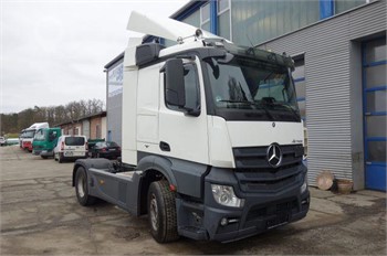 2017 MERCEDES-BENZ 1840 Used Tractor with Sleeper for sale