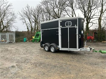 2024 IFOR WILLIAMS HB HORSE TRAILER New Horse Trailers for sale