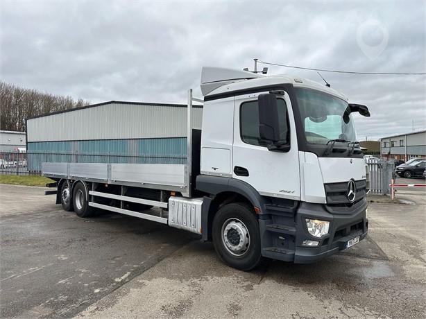 2017 MERCEDES-BENZ ACTROS 1824 Used Dropside Flatbed Trucks for sale