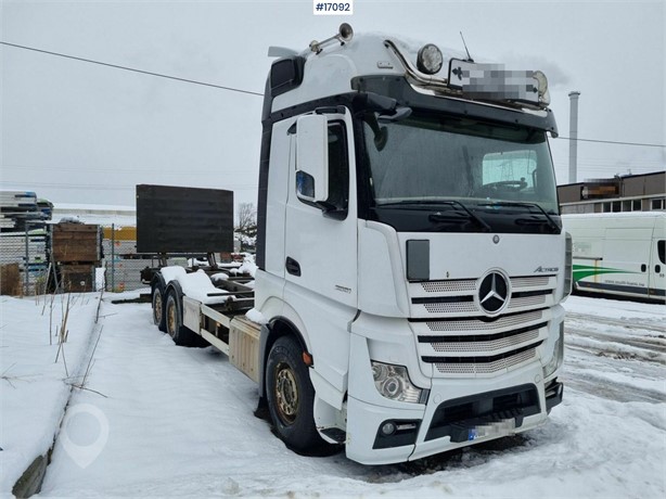 2013 MERCEDES-BENZ ACTROS 2551 Used Box Trucks for sale