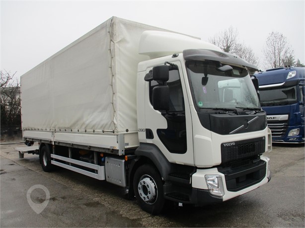 2018 VOLVO FL280 Used Curtain Side Trucks for sale