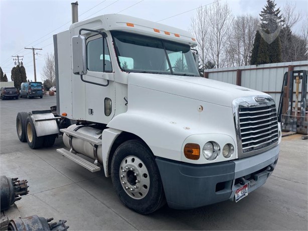 1998 FREIGHTLINER C120 CENTURY Used Cab Truck / Trailer Components for sale