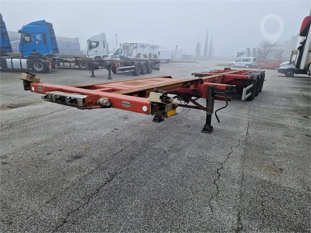 2004 PIACENZA S38R2J Used Skeletal Trailers for sale