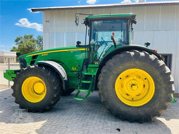 2009 JOHN DEERE 8430 Used 300 HP or Greater Tractors for sale