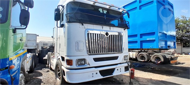 2011 INTERNATIONAL 9800 Used Tractor with Sleeper for sale