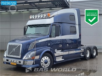 2007 VOLVO VNL64T780 Used Tractor with Sleeper for sale