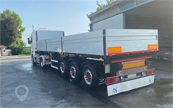 2005 SCHMITZ Used Standard Flatbed Trailers for sale