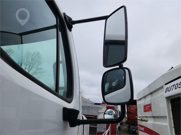 2015 FREIGHTLINER M2 112 MEDIUM DUTY Used Glass Truck / Trailer Components for sale