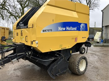 2008 NEW HOLLAND BR7070 Used Round Balers for sale