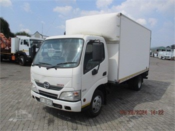 2016 HINO 300 614 Used Box Trucks for sale
