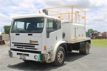 1997 INTERNATIONAL ACCO 2350G Used Lube / Fuel Trucks for sale