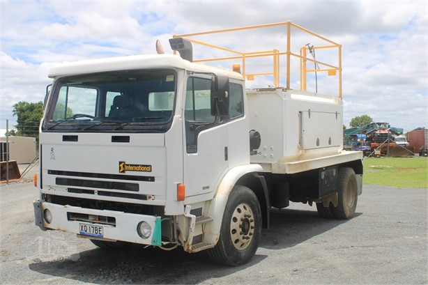 1997 INTERNATIONAL ACCO 2350G Used Lube / Fuel Trucks for sale