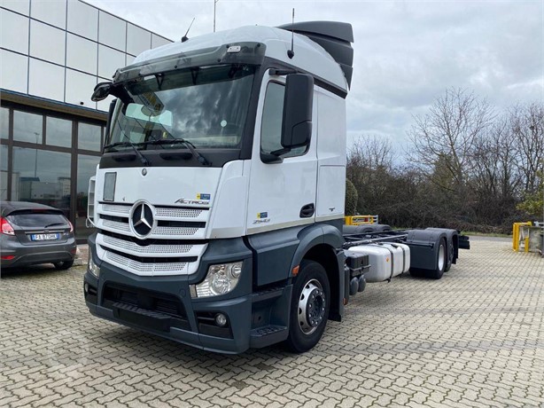 2016 MERCEDES-BENZ ACTROS 2543 Used Chassis Cab Trucks for sale