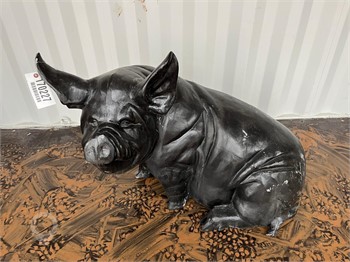 METAL PIG STATUE Used Other upcoming auctions