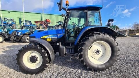 2005 NEW HOLLAND TM120 Used 100 HP to 174 HP Tractors for sale