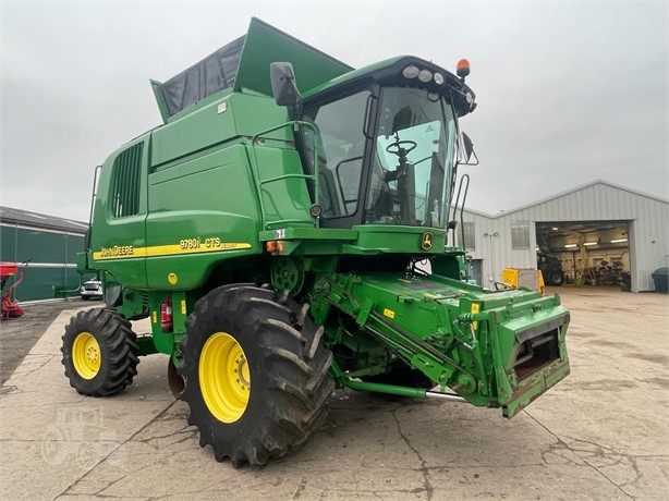 2006 JOHN DEERE 9780 CTS Used Combine Harvesters for sale