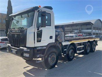 2010 ASTRA HD8 64.48 Used Chassis Cab Trucks for sale