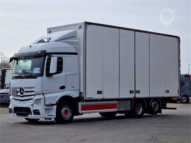 2016 MERCEDES-BENZ ACTROS 2551 Used Box Trucks for sale