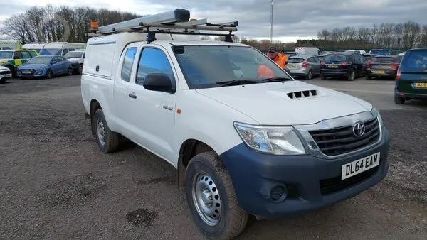 2015 TOYOTA HILUX D4D Used Pickup Trucks for sale