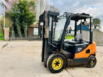 2009 DOOSAN D25S-3 Used Pneumatic Tyre Forklifts for sale
