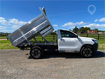 2024 TOYOTA HILUX Used Tipper Vans for sale
