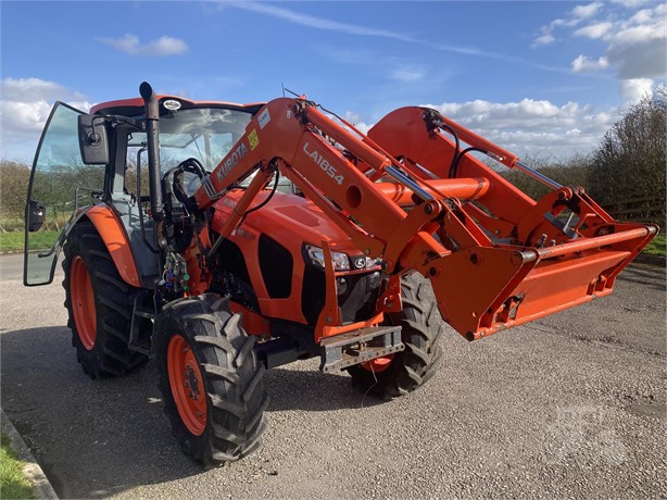 2018 KUBOTA M5-111 Used 100 HP to 174 HP Tractors for sale