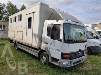 1999 MERCEDES-BENZ 815 Used Horse Box Trucks for sale