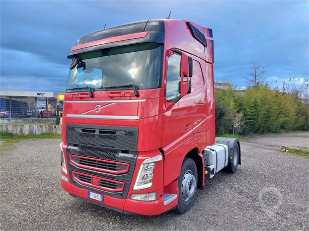 2019 VOLVO FH13.460 Used Tractor with Sleeper for sale