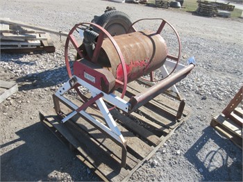 DOUBLE B HOSE REEL HAND CRANK Used Other Truck / Trailer Components auction results
