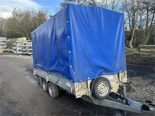 2017 IFOR WILLIAMS Used Curtain Side Trailers for sale