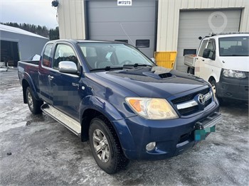 2007 TOYOTA HILUX Used Pickup Trucks for sale