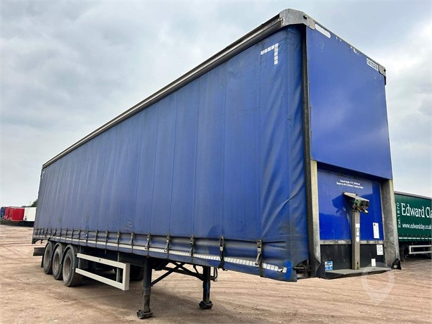 2013 MONTRACON 2013 4.4M CURTAIN SIDED TRAILER Used Curtain Side Trailers for sale