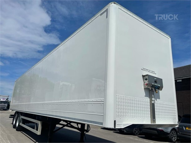 2014 DON BUR 2014 Single axle urban tail lift boxes Used Kofferauflieger zum verkauf