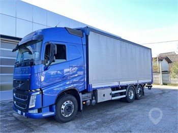 2015 VOLVO FH12.500 Used Curtain Side Trucks for sale