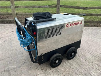 2016 CLEAN WELL Used Pressure Washers for sale