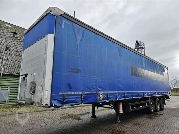 2014 SCHMITZ CARGOBULL SCB - LIFTING ROOF - SLIDING ROOF - GALVANISED CHA Used Curtain Side Trailers for sale