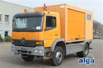 2003 MERCEDES-BENZ 1518 Used Box Trucks for sale