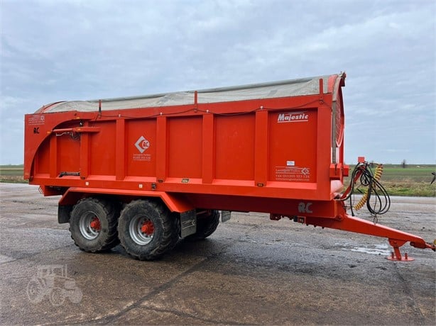 2011 LARRINGTON MAJESTIC Used Material Handling Trailers for sale