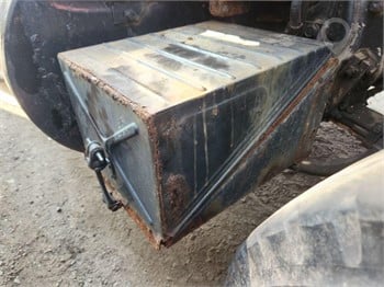 1985 MACK RD686SX Used Battery Box Truck / Trailer Components for sale