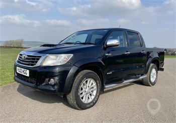 2012 TOYOTA HILUX INVINCIBLE Used Pickup Trucks for sale