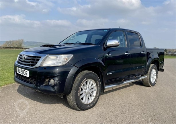 2012 TOYOTA HILUX INVINCIBLE Used Pickup Trucks for sale