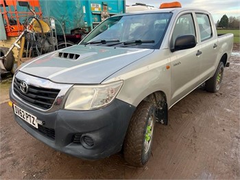 2012 TOYOTA HILUX Used Pickup Trucks for sale