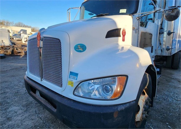 2009 KENWORTH T300 Used Bonnet Truck / Trailer Components for sale